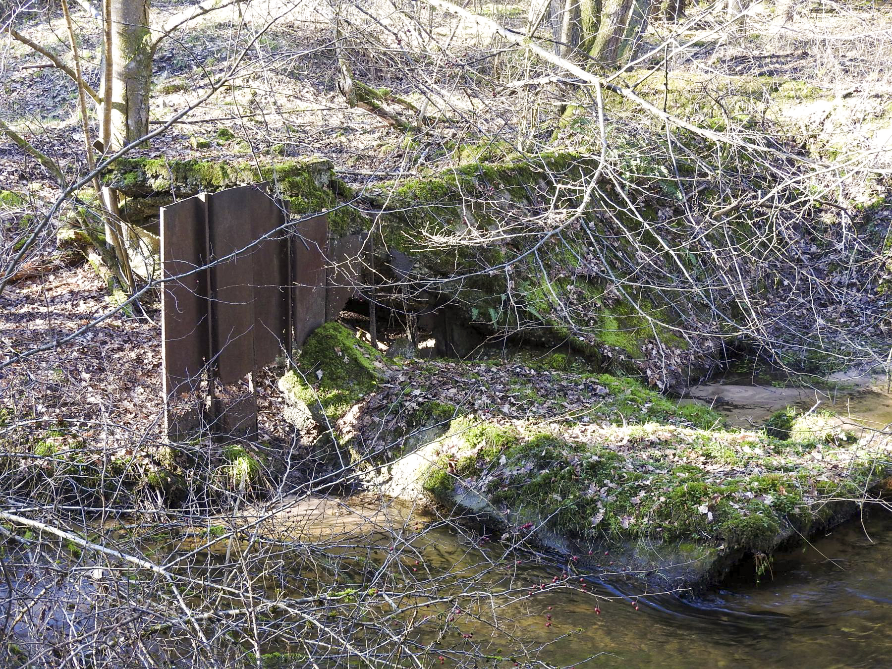 Ligne Maginot - GRAFENWEIHER Centre (Barrage 06) - (Inondation défensive) - Un deuxième seuil en avant de la casemate de Grafenweiher Est - STENGER Mathieu
