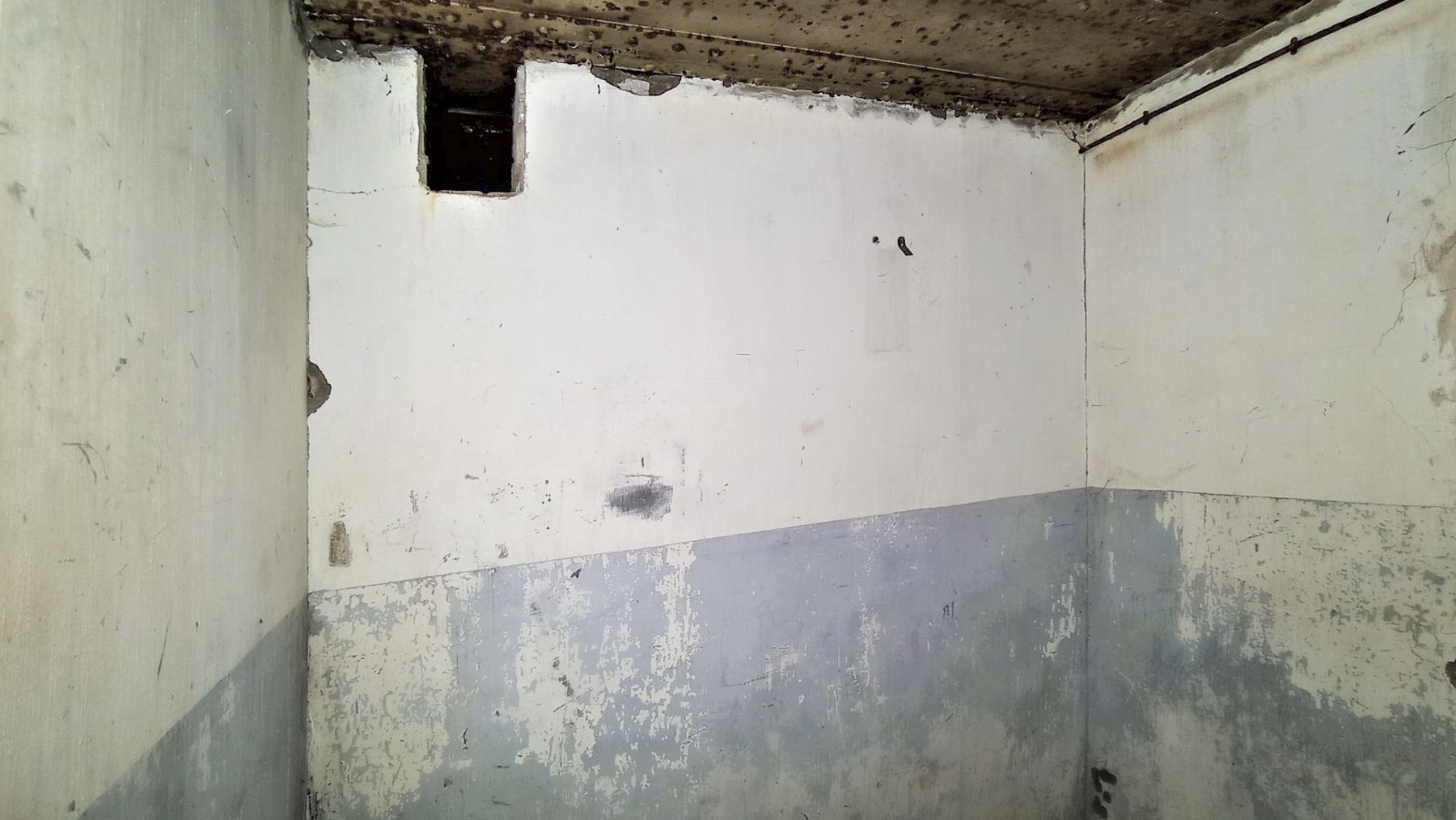 Ligne Maginot - REYERSVILLER - (Abri) - Le local du piquet de garde est séparé en deux pièces par une cloison - Baptiste GAUDIN
