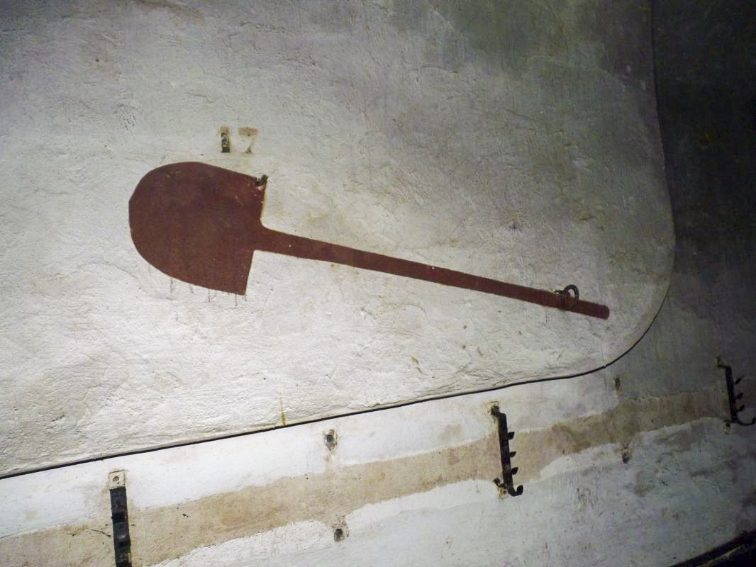 Ligne Maginot - GRAND HOHEKIRKEL - (Ouvrage d'artillerie) - Niche pour une pelle dans le galerie principale. - KLINGEL Sven