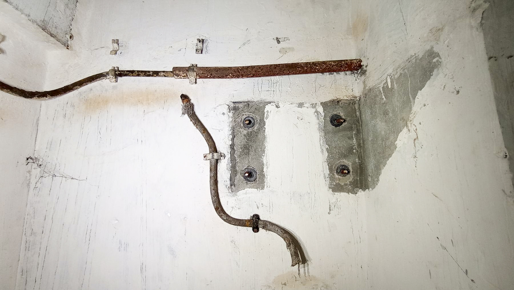 Ligne Maginot - FREUDENBERG (QUARTIER SCHIESSECK - I/37° RIF) - (Abri) - Emplacement du support de ventilateur de mise en surpression de la caponnière - Baptiste GAUDIN