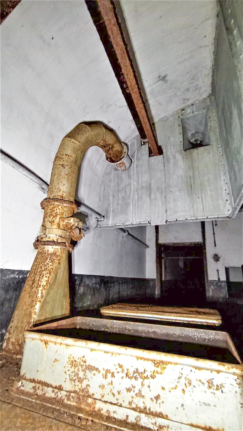 Ligne Maginot - FREUDENBERG (QUARTIER SCHIESSECK - I/37° RIF) - (Abri) - Hotte aspirante de la cuisinière - Baptiste GAUDIN