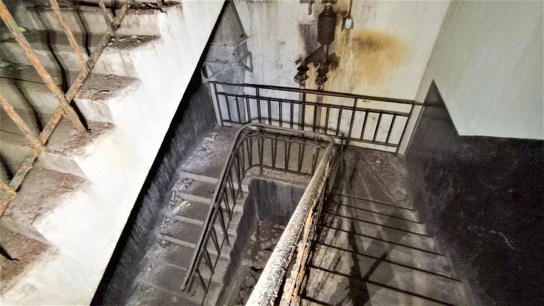 Ligne Maginot - FREUDENBERG (QUARTIER SCHIESSECK - I/37° RIF) - (Abri) - Cage d'escalier du coffre Est - Baptiste GAUDIN