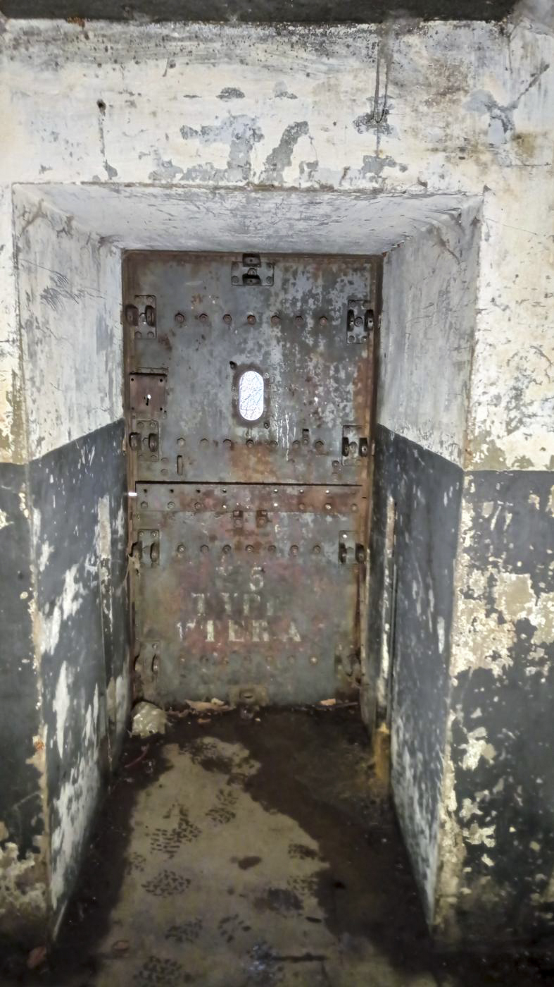 Ligne Maginot - REYERSVILLER - (Abri) - Entrée du coffre Est - Baptiste GAUDIN