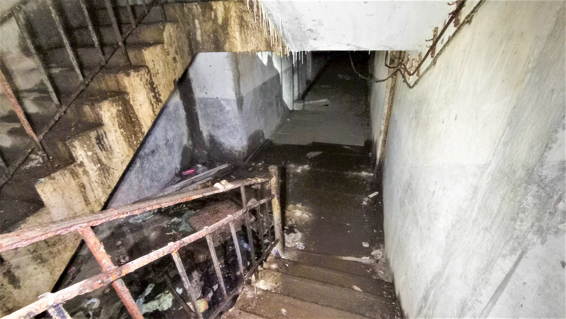 Ligne Maginot - REYERSVILLER - (Abri) - Pied de la cage d'escalier du coffre Est - Baptiste GAUDIN
