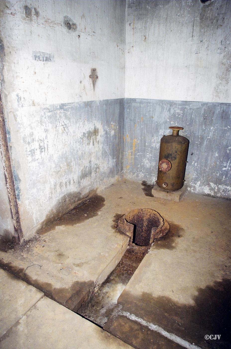Ligne Maginot - REYERSVILLER - (Abri) - Le puits - Lia VERMEULEN