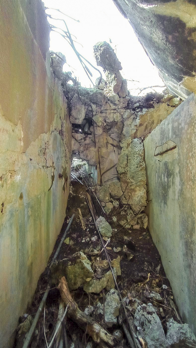 Ligne Maginot - SCHMELTZBACH OUEST - (Casemate d'infanterie - Simple) - Fossé diamant - Baptiste GAUDIN