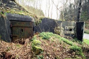 Ligne Maginot - WEIHERSTHAL Sud (Blockhaus pour canon) - Créneau nord de l'extension et entrée du blockhaus