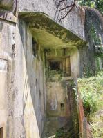 Ligne Maginot - HACKENBERG - A19 (Ouvrage d'artillerie) - Bloc 21
Fossé diamant et un créneau FM.