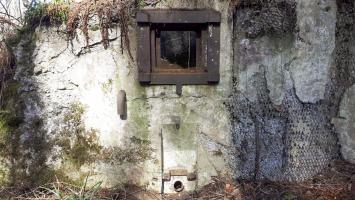 Ligne Maginot - SCHMELTZBACH OUEST - (Casemate d'infanterie - Simple) - Créneau pour jumelage de mitrailleuses