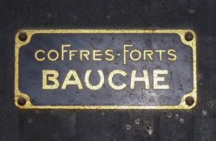Ligne Maginot - NANCY- LAXOU - CENTRAL PROTéGé - (Central téléphonique isolé) - Porte étanche intérieure, plaque constructeur