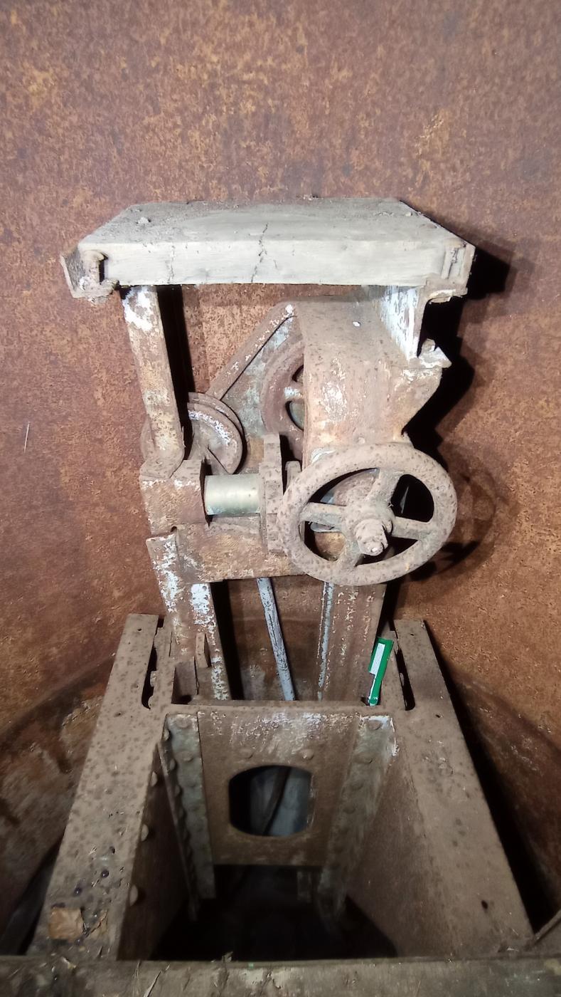 Ligne Maginot - GUNSTHAL COL EST - (Blockhaus pour arme infanterie) - Système de translation verticale du plancher mobile de la cloche G.F.M. - Baptiste GAUDIN