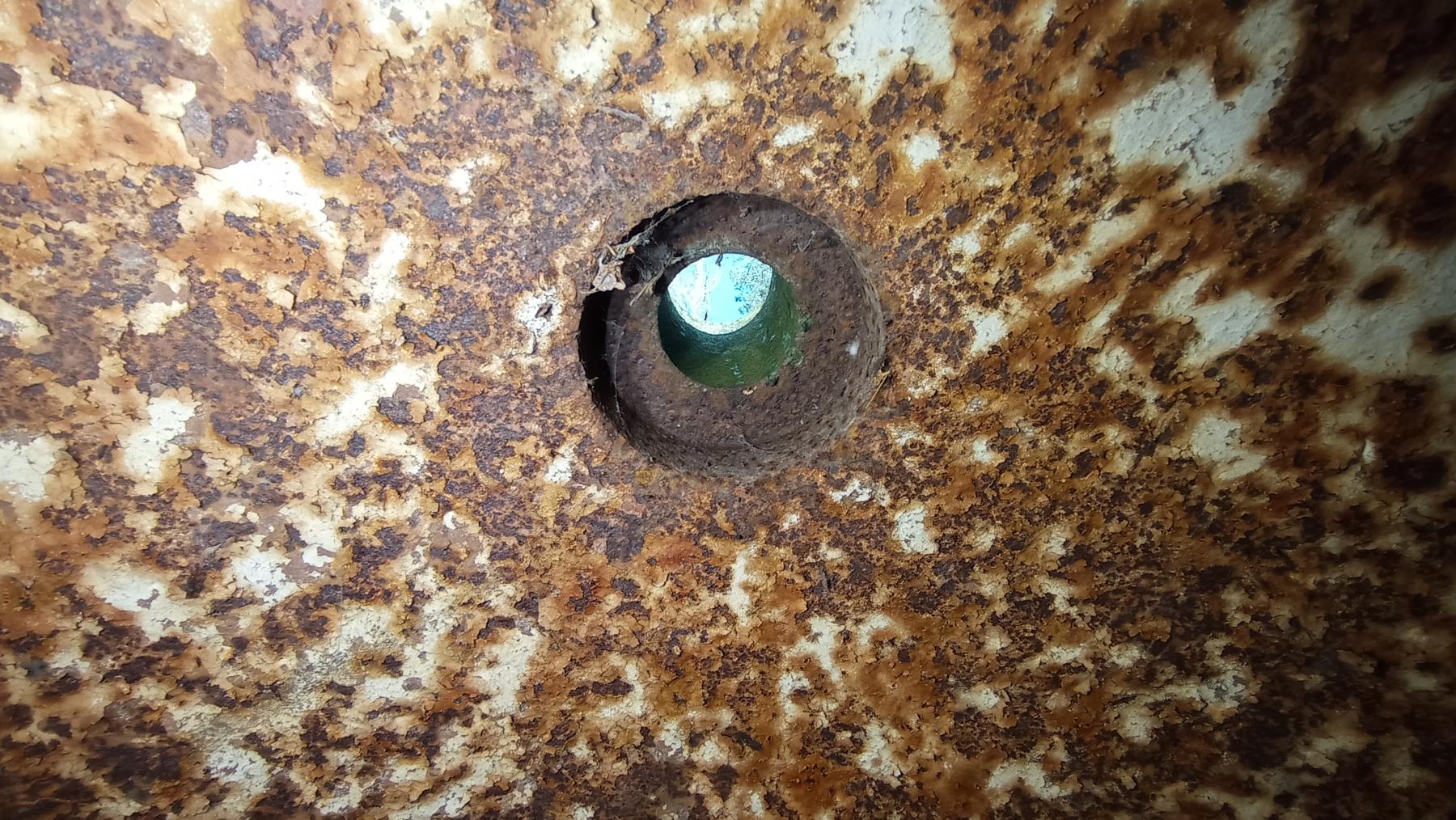 Ligne Maginot - GUNSTHAL FERME EST - (Blockhaus pour arme infanterie) - Orifice périscopique de la cloche GFM - Baptiste GAUDIN