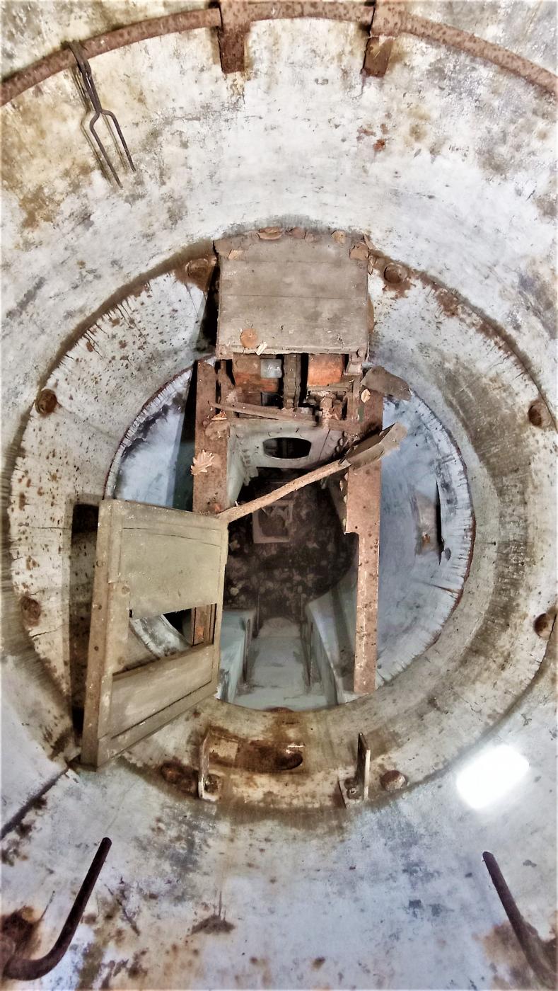 Ligne Maginot - NONNENHARDT N°2 - (Blockhaus pour arme infanterie) - La cloche GFM - Baptiste GAUDIN