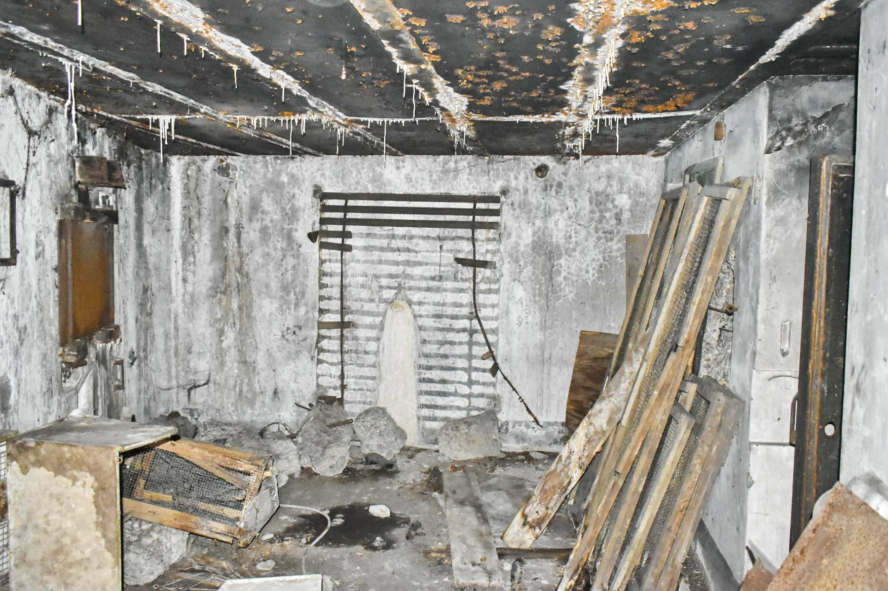 Ligne Maginot - 61/3 - OTTMARSHEIM SUD - (Casemate d'infanterie - Double) - Chambre de tir sud - Daniel Froehly