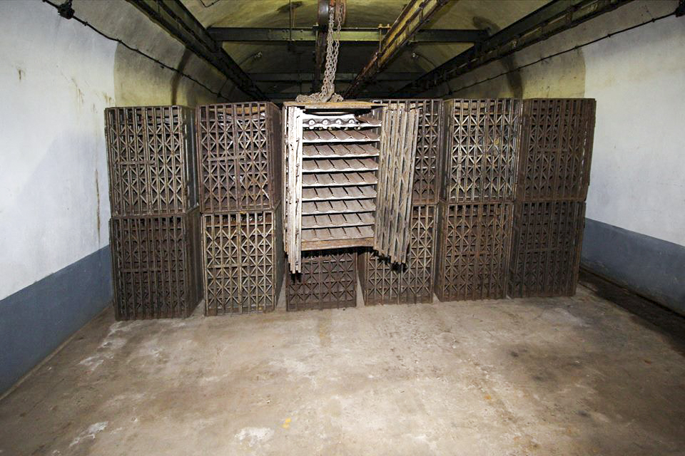 Ligne Maginot - FOUR A CHAUX - FAC - (Ouvrage d'artillerie) - Bloc 2
Magasin à munitions M2 - GRASSER Michel