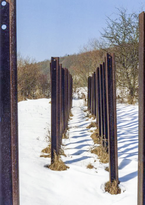 Ligne Maginot - FOUR A CHAUX - FAC - (Ouvrage d'artillerie) - Réseau de rails antichar - Sylvie Laure LAMBERT