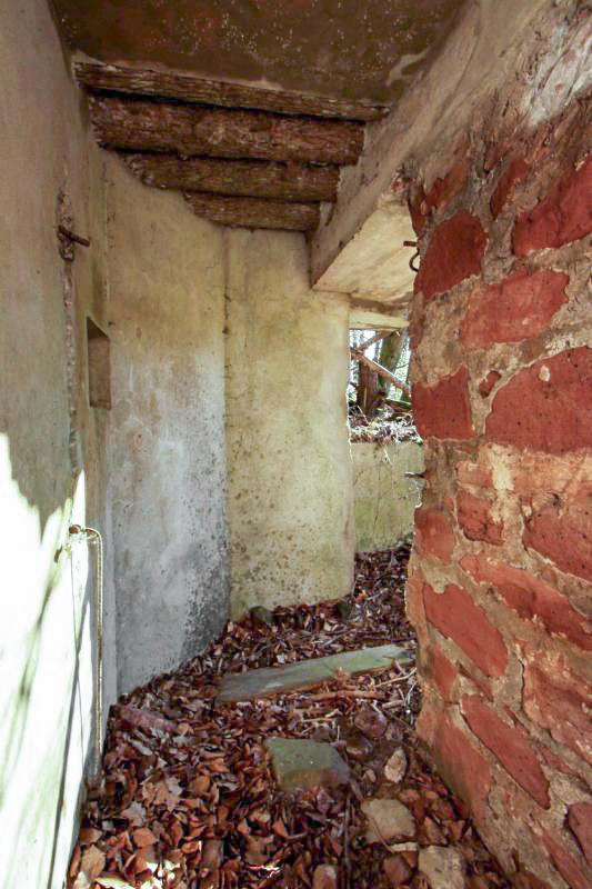 Ligne Maginot - PHILIPPSBOURG (154°RIF - 1/168°RAP) - (PC de Sous-Secteur) - Entrée principale en chicane - Antoine SCHOEN