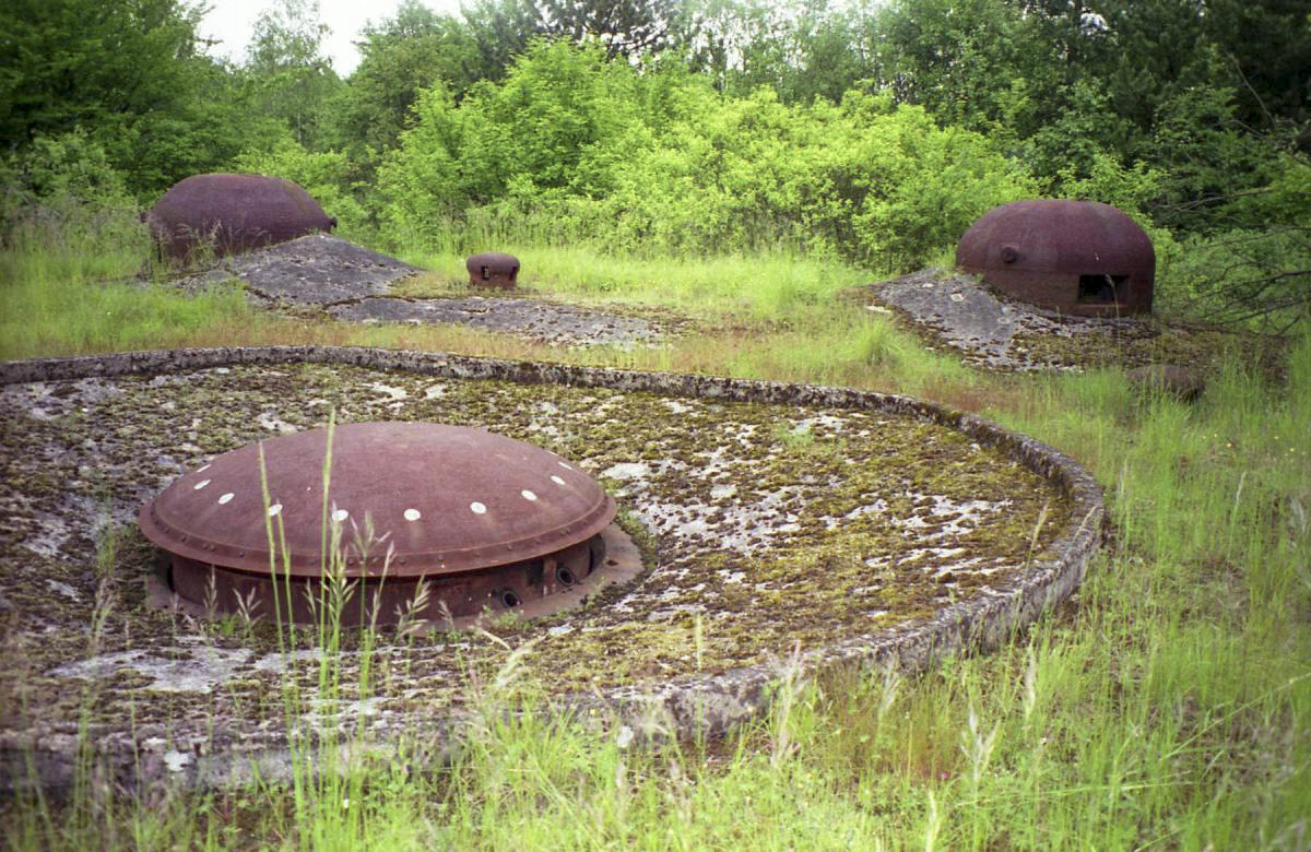 Ligne Maginot - HACKENBERG - A19 (Ouvrage d'artillerie) - Bloc 10
Tourelle de 81 - ELLENA-CUNY