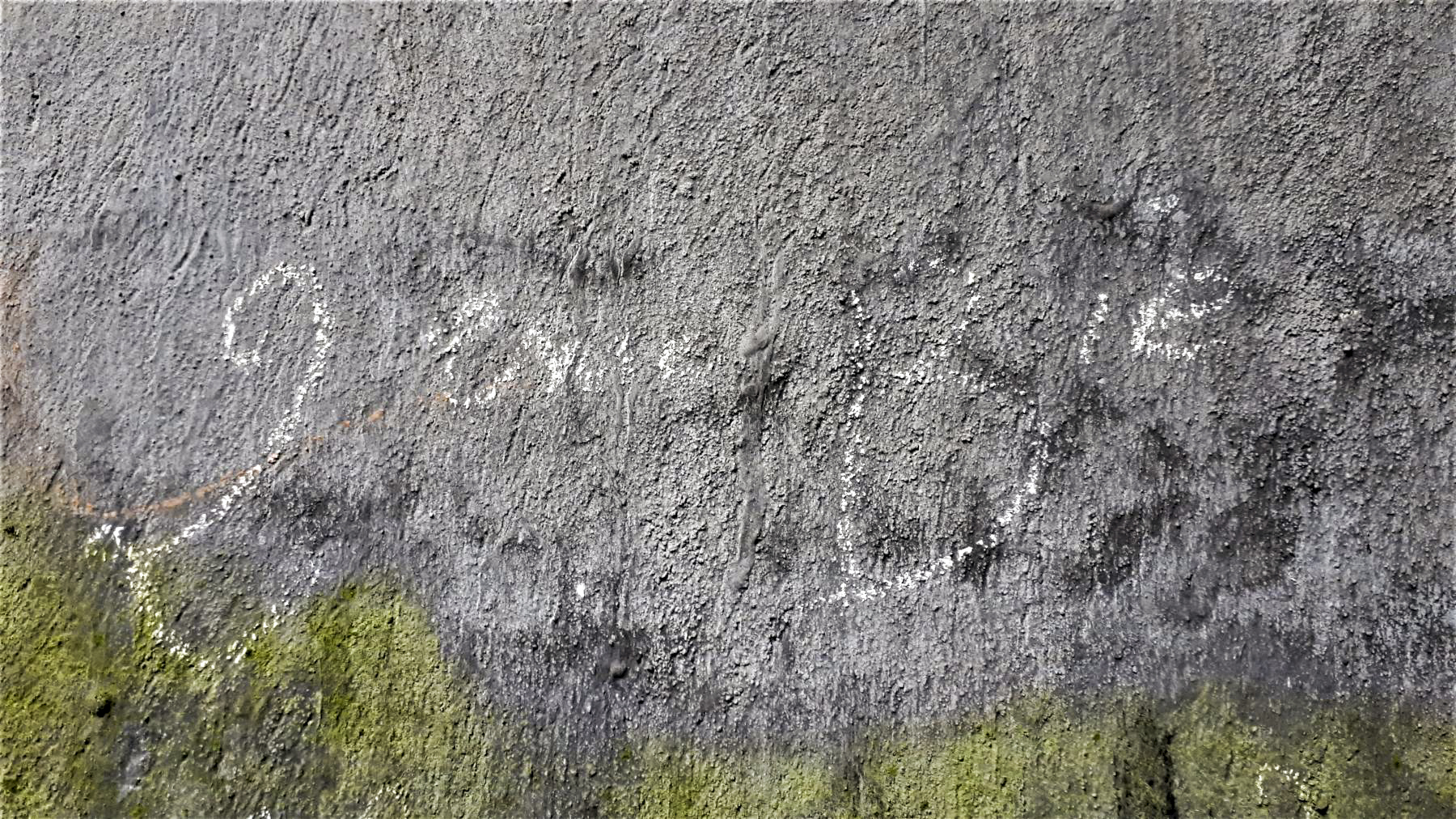 Ligne Maginot - FROESCHWILLER - (Dépôt de Munitions) - Inscription à la craie '2ème Bie' (deuxième batterie) - Gregory Fuchs