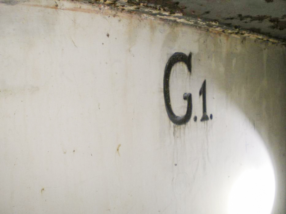 Ligne Maginot - G1 (Chambre de coupure - Avec central) - Gravure dans l'entrée - donceuh