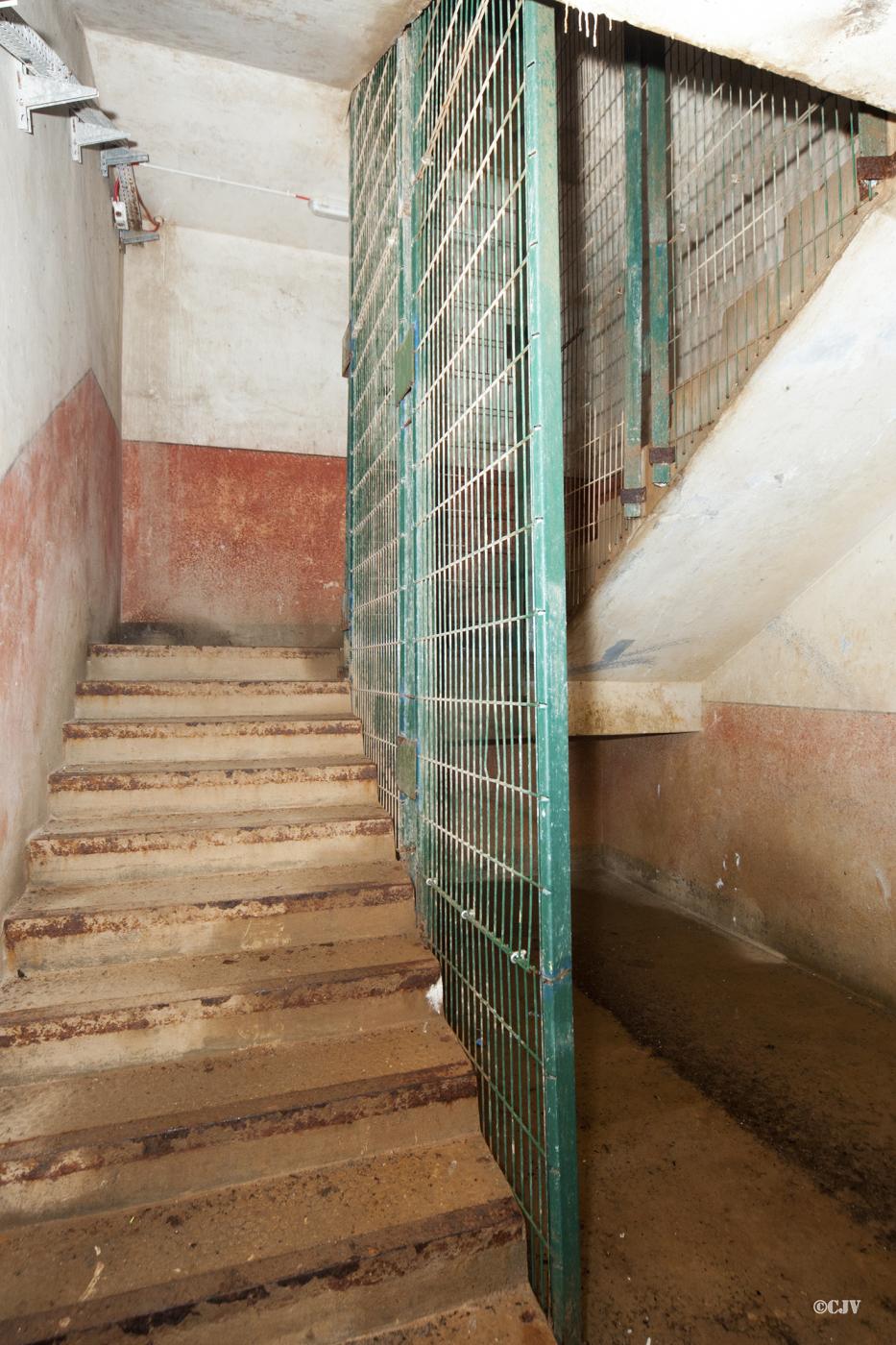 Ligne Maginot - GRAND LOT - X2 - (Abri) - L'escalier Est
 - Lia VERMEULEN
