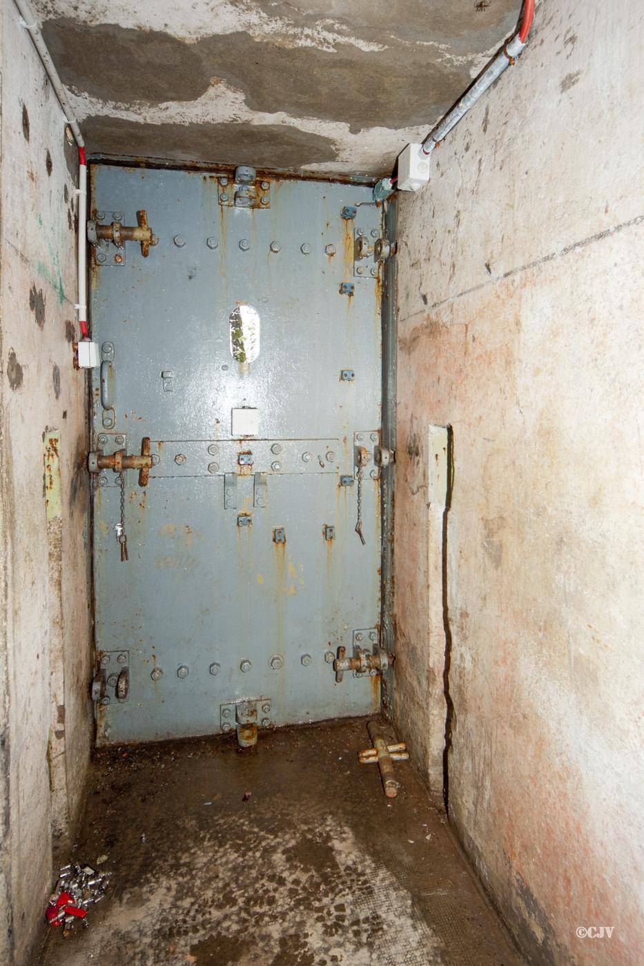 Ligne Maginot - GRAND LOT - X2 - (Abri) - Une des entrées - Lia VERMEULEN