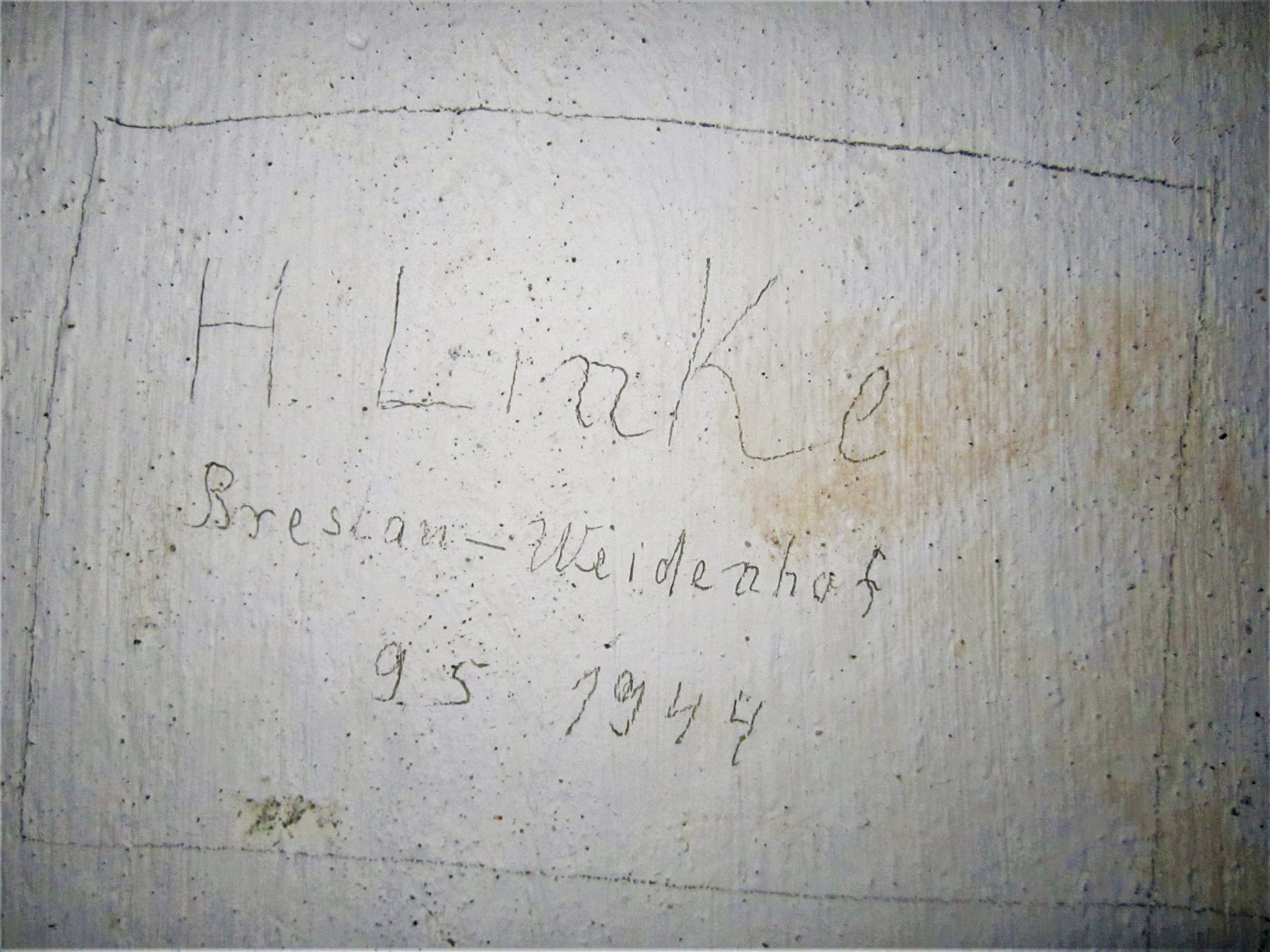 Ligne Maginot - M14 - GUNSTHAL 2 - (Blockhaus pour arme infanterie) - Graffiti de soldat allemand daté du 9/5/1944 - Gregory Fuchs