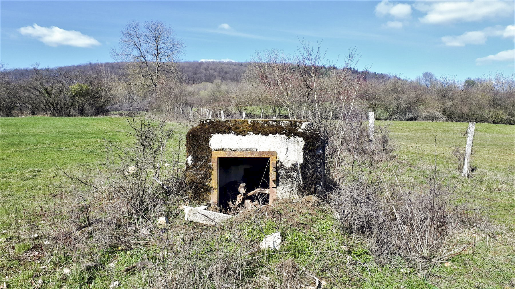Ligne Maginot - FM16 - KUEHLAEGER - (Blockhaus pour arme infanterie) - Entrée - Gregory Fuchs