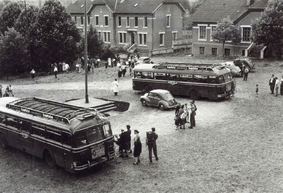 Ligne Maginot - LANGENSOULTZBACH - (Camp de sureté) - Les colonies de vacances 
La visite des parents
Photo prise entre 1955 et 1961 - Inconnu