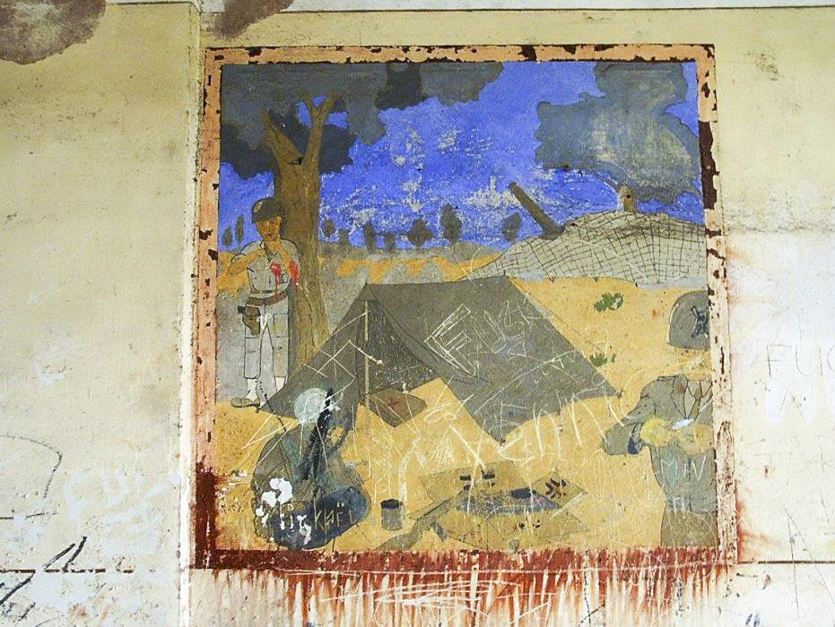 Ligne Maginot - LANGENSOULTZBACH - (Camp de sureté) - Bâtiment B
Salle 2
Peinture murale du casernement - GRAMI