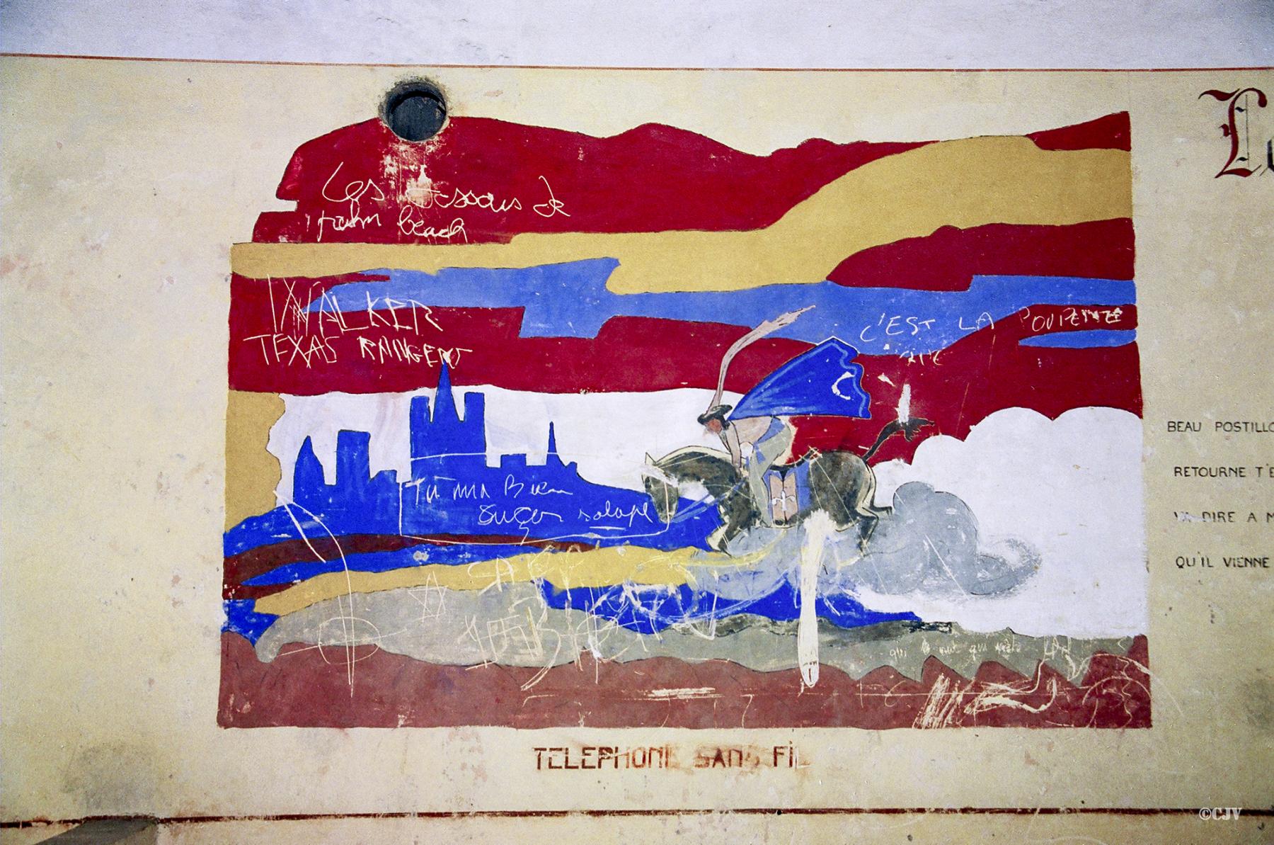 Ligne Maginot - LANGENSOULTZBACH - (Camp de sureté) - Bâtiment B
Salle 14
Peinture murale du casernement
'téléphonie sans fil' - Lia VERMEULEN