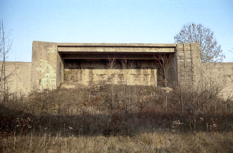 Ligne Maginot - LANGENSOULTZBACH - (Stand de tir) - Le massif récepteur - B. Henrich