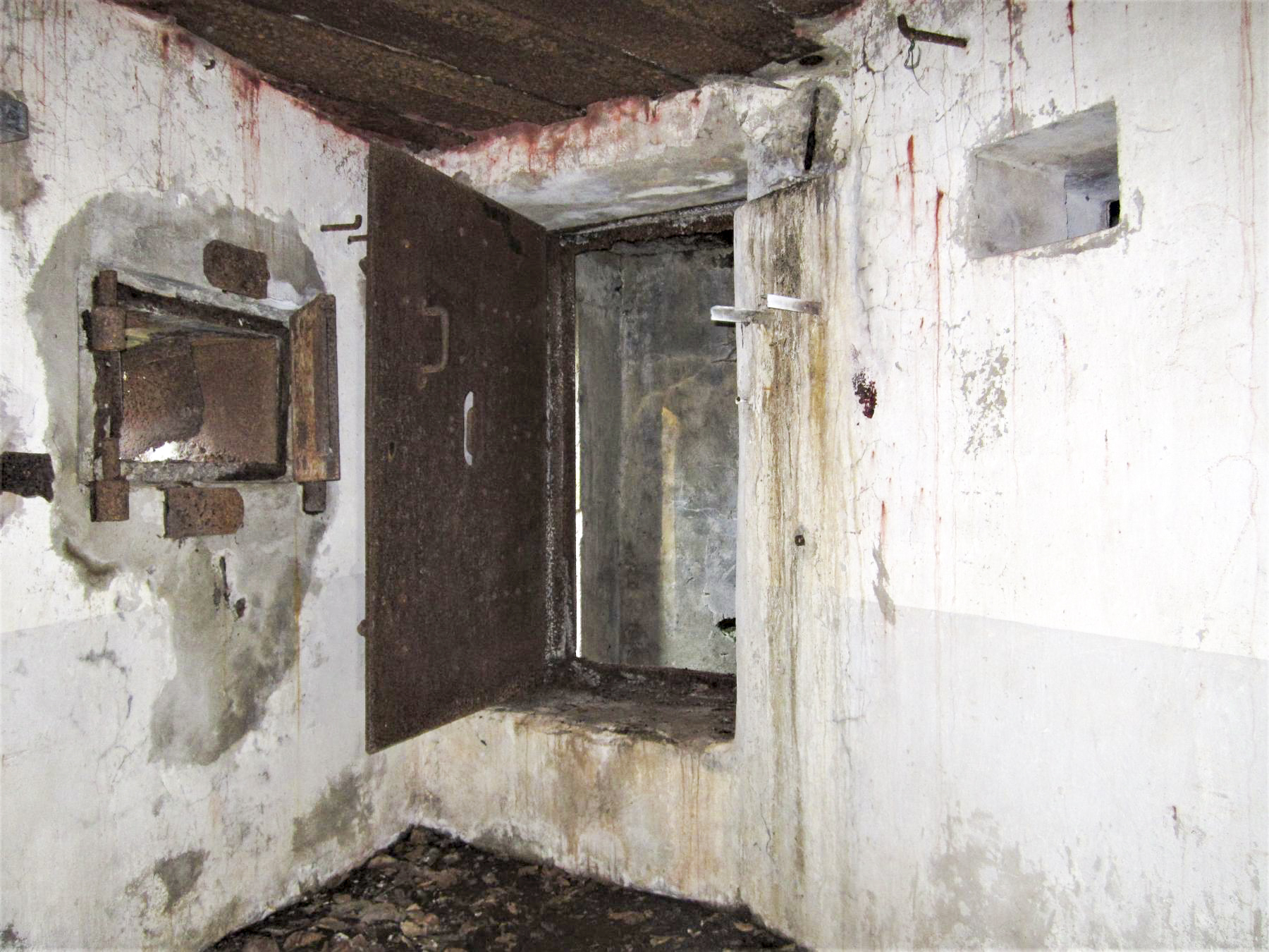 Ligne Maginot - LANGTHAL 1 - (Blockhaus pour arme infanterie) - Chambre de tir FM - Gregory Fuchs