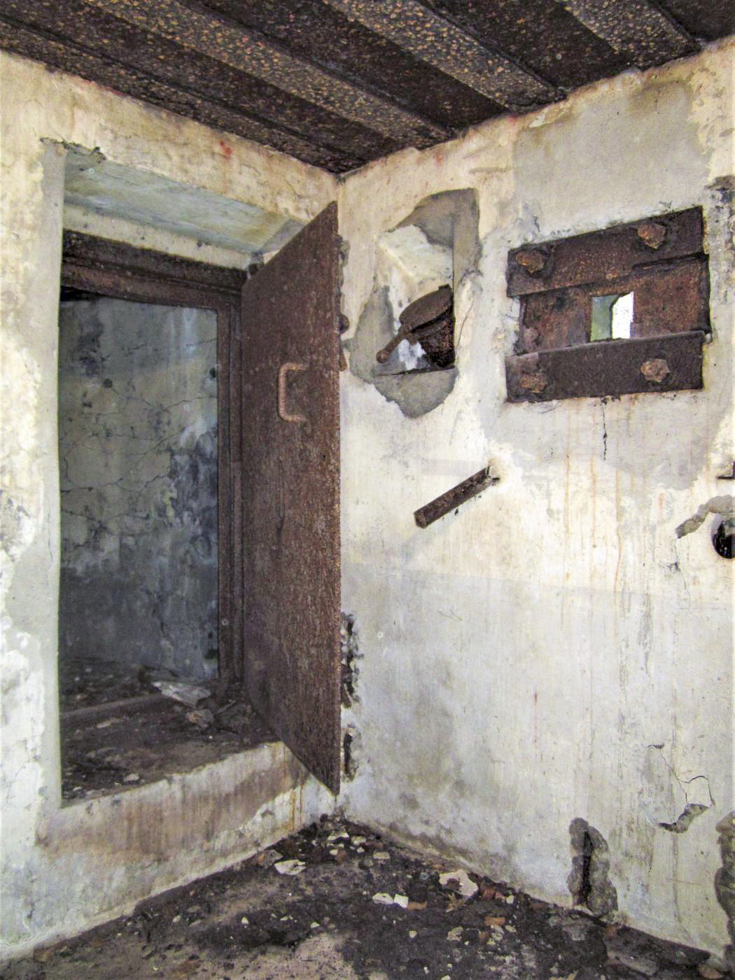 Ligne Maginot - LANGTHAL 2 - (Blockhaus pour arme infanterie) - Chambre de tir FM - Gregory Fuchs