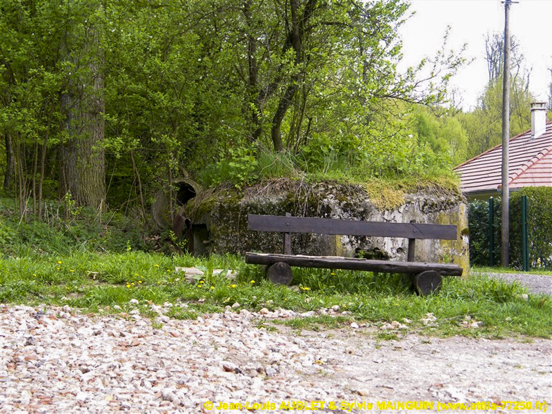 Ligne Maginot - FM51 - MATTSTALL EST - (Blockhaus pour arme infanterie) -  - Jean-Louis AUBLET & Sylvie MAINGUIN (www.attila-77