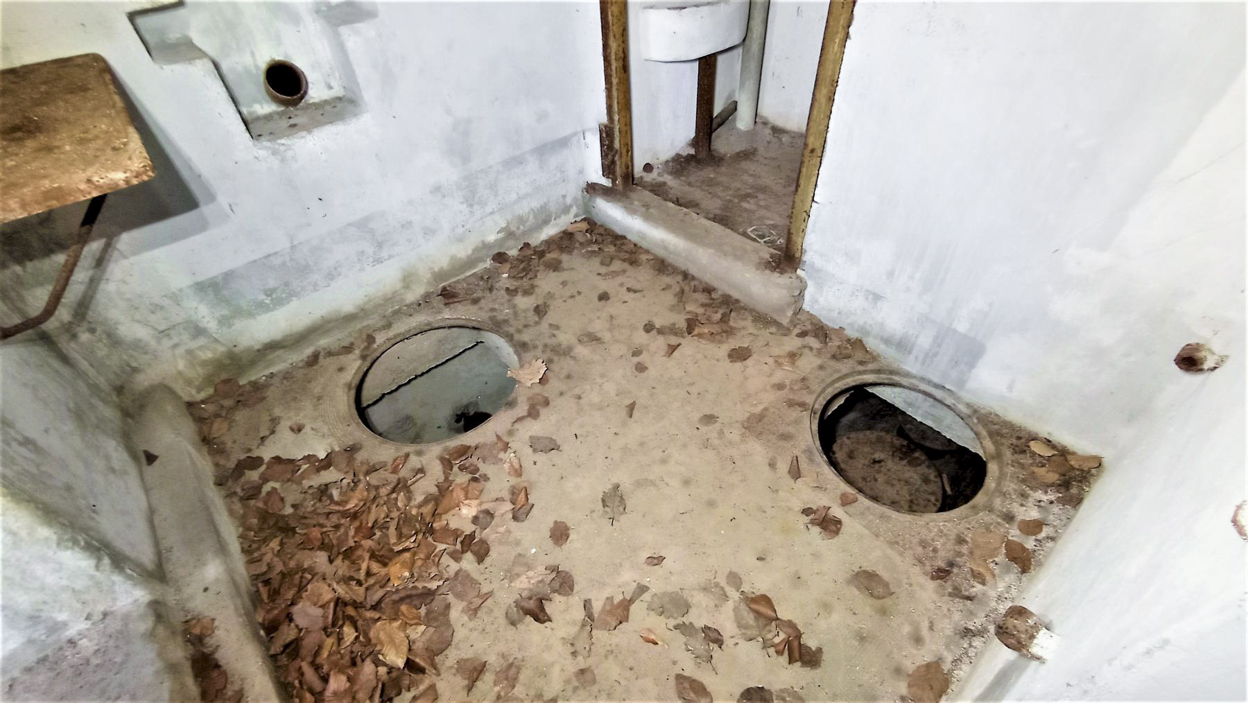 Ligne Maginot - NONNENHARDT N°2 - (Blockhaus pour arme infanterie) - les accès à la fosse chimique ASEPTA - Baptiste GAUDIN