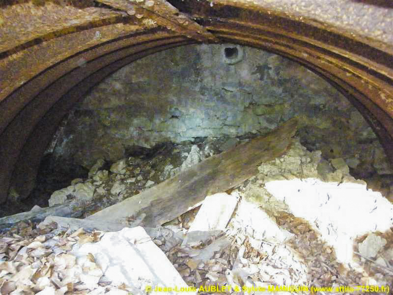 Ligne Maginot - SAUER (III°Bon - 165°RIF) - PC 2 -  - Jean-Louis AUBLET & Sylvie MAINGUIN (www.attila-77