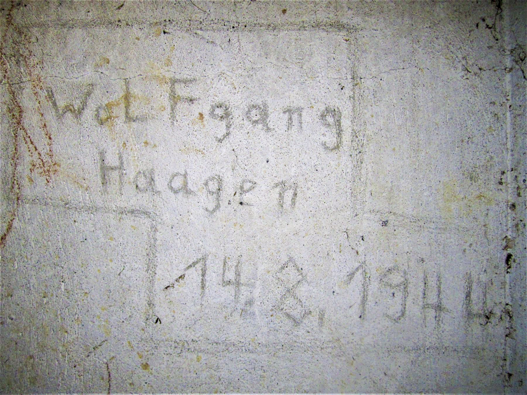 Ligne Maginot - SPIESS 1 - (Blockhaus pour arme infanterie) - Graffiti allemand 'Wolfang Haagen' daté du 14/08/1944 - Gregory Fuchs