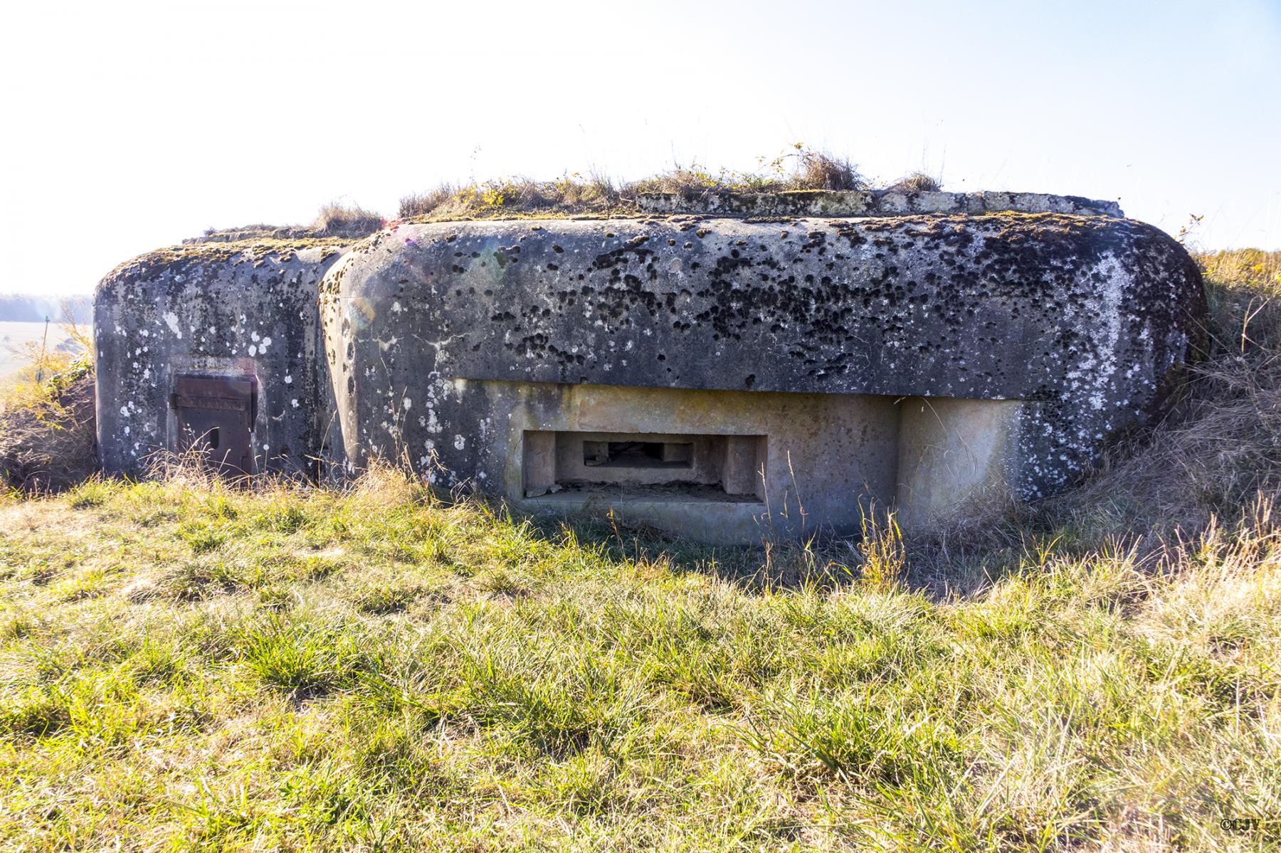 Ligne Maginot - SPIESS 1 - (Blockhaus pour arme infanterie) - Le créneau mitrailleuse Nord-Est - Lia VERMEULEN
