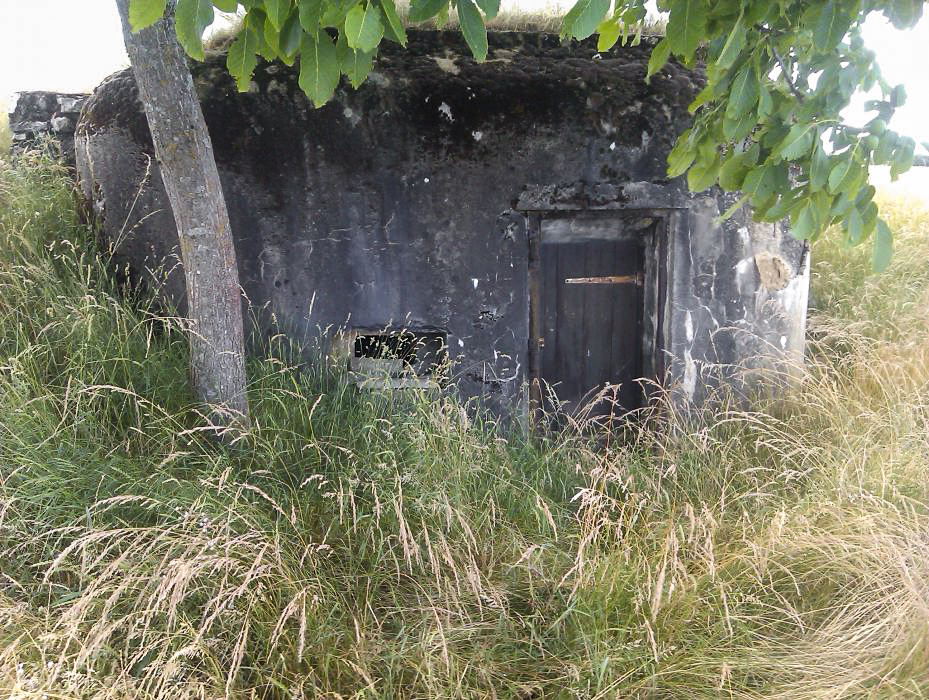 Ligne Maginot - Blockhaus Spiess 3 - L'entrée et le créneau de défense rapprochée - donceuh