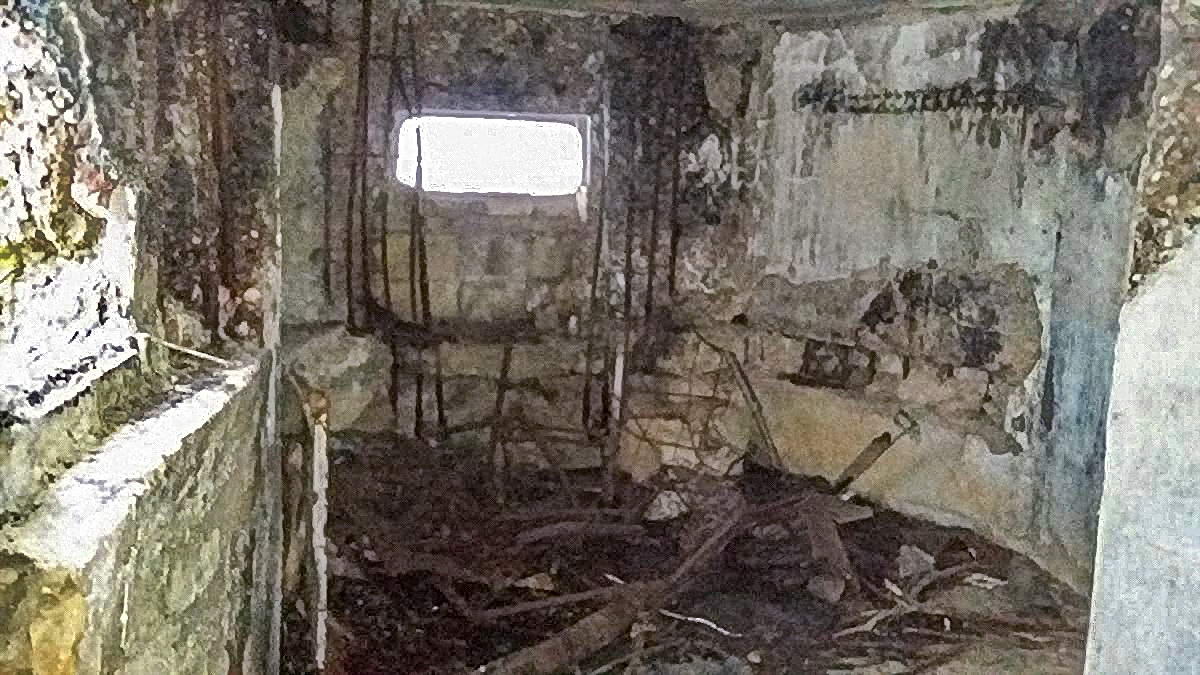Ligne Maginot - DB15 - (Blockhaus pour canon) - Chambre de tir mitrailleuse, vue intérieure - Jeremy ROUX