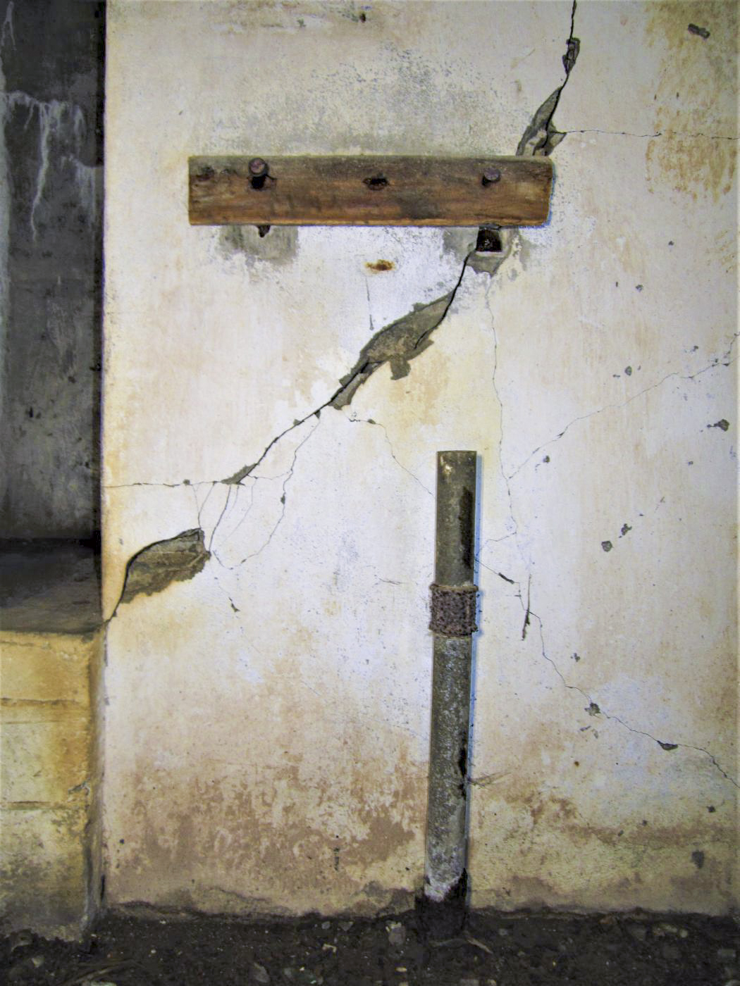 Ligne Maginot - WINDSTEIN - (Casemate d'infanterie - double) - Emplacement d'un lavabo à coté du réservoir - Gregory Fuchs