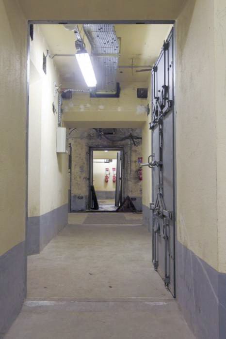 Ligne Maginot - NANCY- LAXOU - STATION PROTéGéE LSGD - (Central téléphonique isolé) - Couloir de desserte de l'abri - Antoine SCHOEN