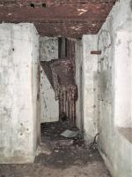 Ligne Maginot - TRAUTBACH OUEST - (Blockhaus pour arme infanterie) - Puits de la cloche GFM
A droite sur le mur, l'emplacement du matériel téléphonique