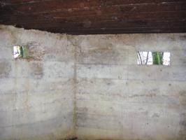 Ligne Maginot - GARTEN 2 - (Blockhaus pour arme infanterie) - L'intérieur
A gauche le créneau FM et à droite celui de la mitrailleuse