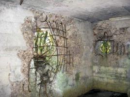 Ligne Maginot - GUCKENBERG 3 - (Blockhaus pour canon) - L'intérieur
Impacts d'obus