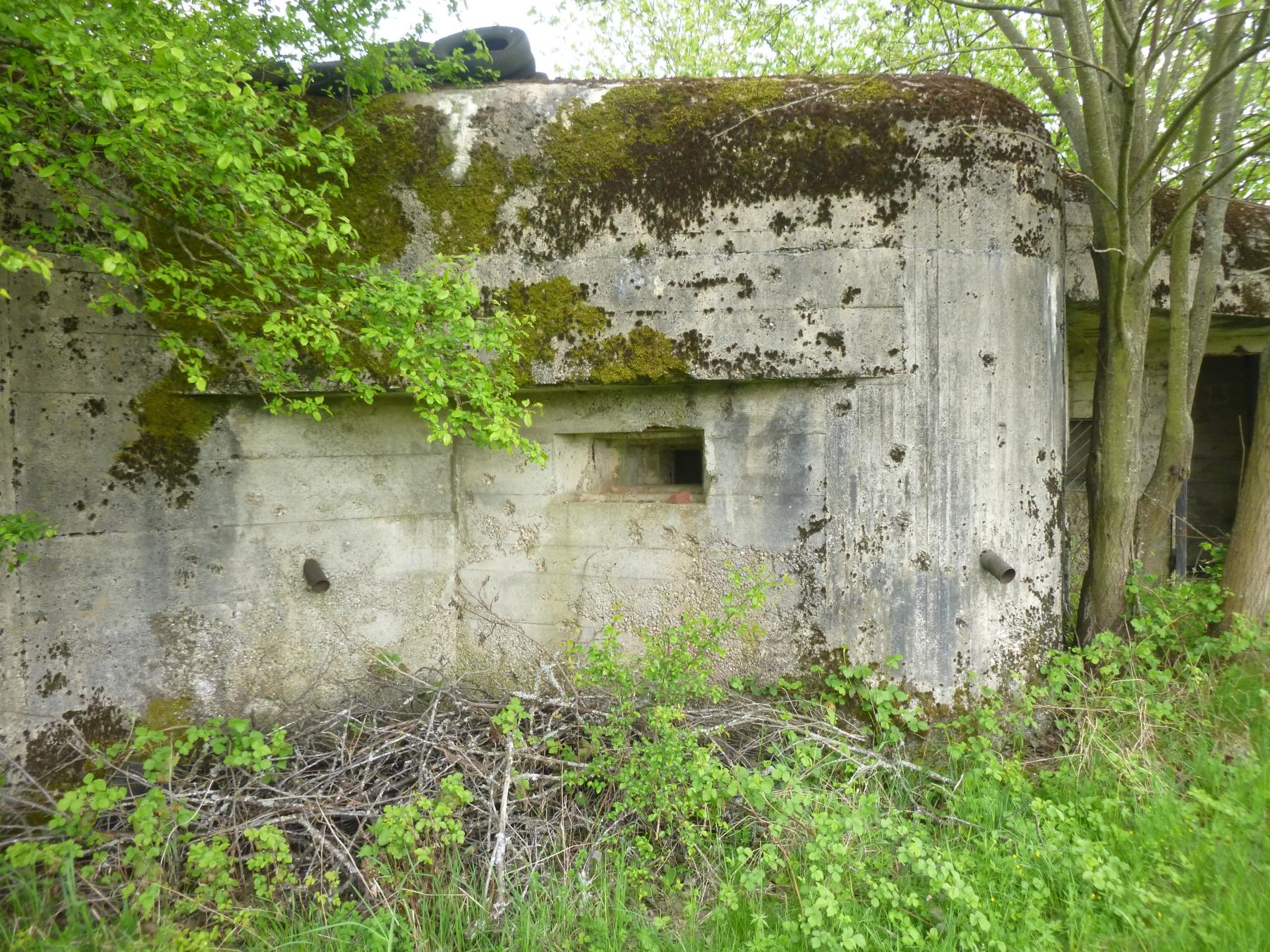 Ligne Maginot - FROESCHWILLER OUEST - (Casemate d'infanterie) - Vue extérieure - l.Jacquemin