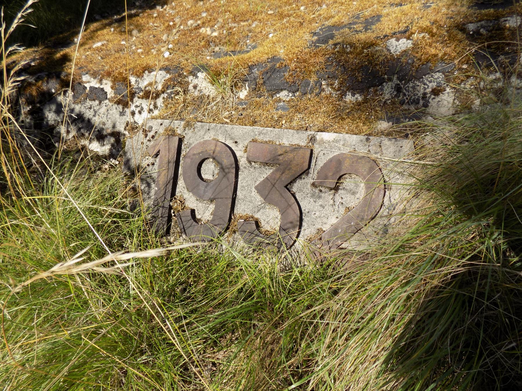Ligne Maginot - HOCHWALD - (Ouvrage d'artillerie) - Bloc 2
Année de mise en service - Luc Jacquemin