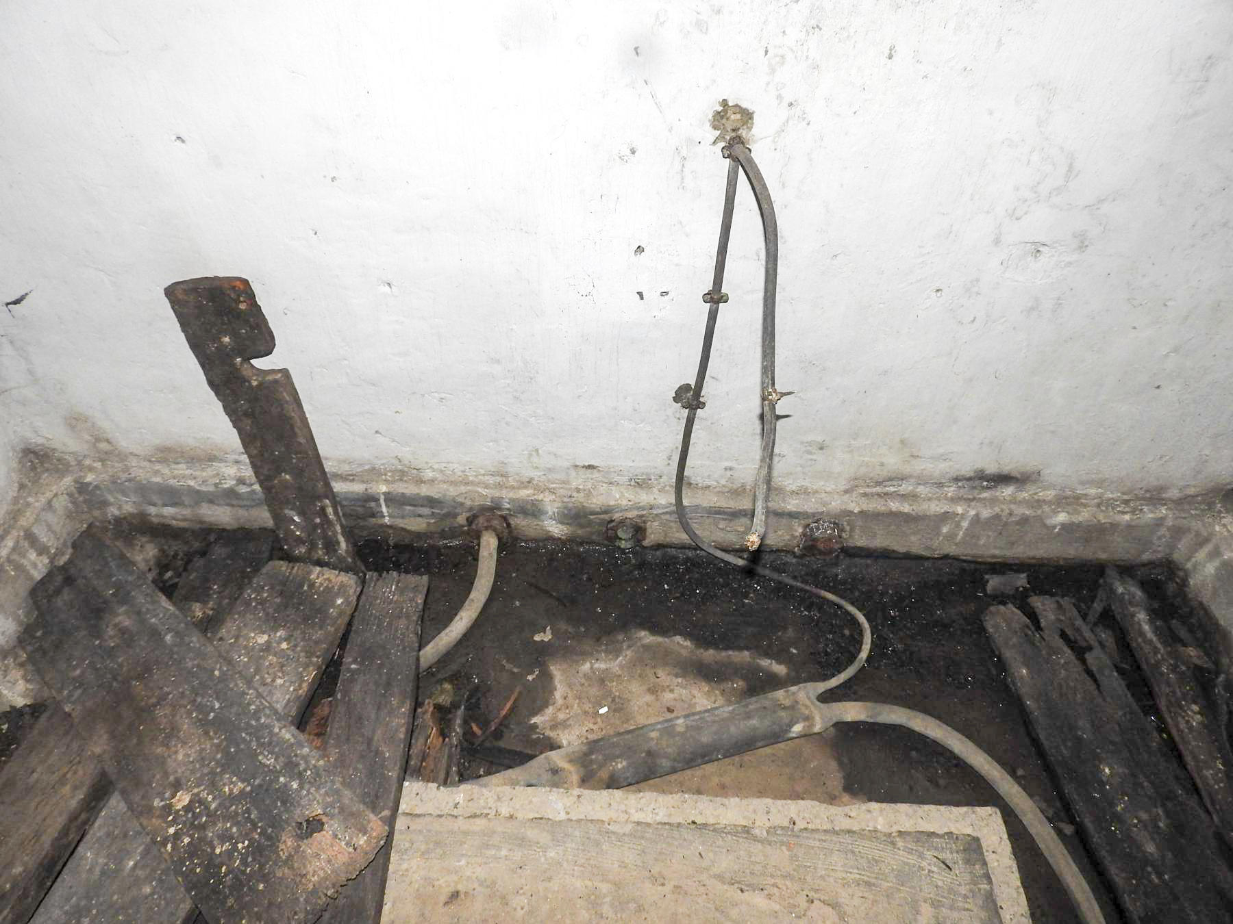 Ligne Maginot - B11 - (Chambre de coupure) - Les câbles - STENGER Mathieu
