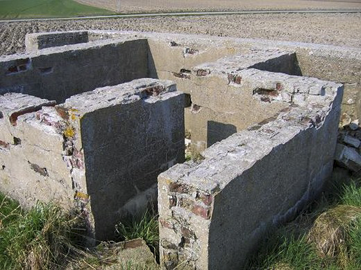 Ligne Maginot - B61 - CHAPELLE DE STRABAND 3 - (Blockhaus pour arme infanterie) -  - AALMA - www.lignemaginot.com